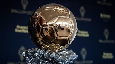 لأول مرة في التاريخ.. 3 لاعبين مسلمين يتصدرون سباق الكرة الذهبية