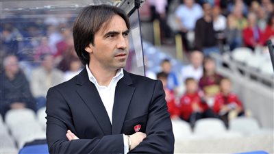 شباب بلوزداد الجزائري يعلن فسخ تعاقده مع مدربه مارتينيز