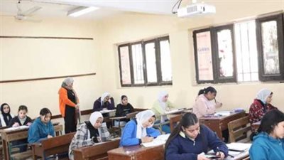 موعد امتحانات الترم الأول لصفوف النقل 2024 - 2025