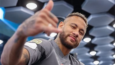 بعد عودته للتدريبات الجماعية.. هل يشارك نيمار أمام العين بأبطال آسيا؟