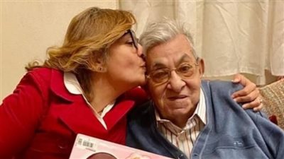 أحدث ظهور للفنان فاروق فلوكس في عيد ميلاد ابنته