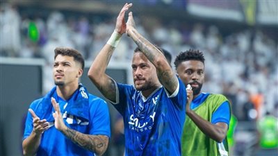 بعد غياب عام.. الاتحاد البرازيلي يهنئ نيمار بعودته إلى الملاعب