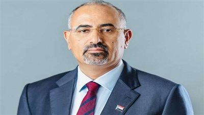  نائب رئيس مجلس القيادة الرئاسي باليمن يُعزي بوفاة المناضل الأكتوبري الشيخ محمد علي الطبقي