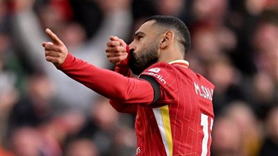 حل معضلة محمد صلاح مع ليفربول يأتي من أزمة فرنسية