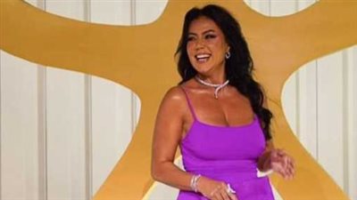 رانيا يوسف تثير الجدل في ثاني أيام مهرجان الجونة بسبب فستانها