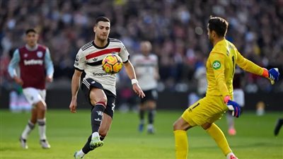 شاهد.. أغرب فرصة ضائعة في الدوري الإنجليزي براعية مانشستر يونايتد (فيديو)