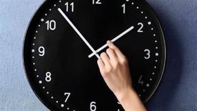 ازاي اضبط الساعه على التوقيت الجديد؟