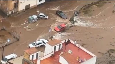 بسبب إعصار دانا.. تأجيل مباراة فالنسيا بكأس ملك إسبانيا