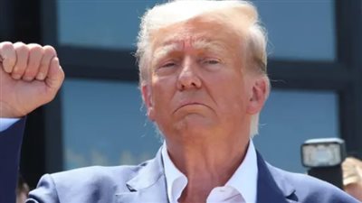 طبيب سابق في البيت الأبيض يشكك في 