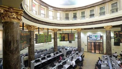 ارتفاع مؤشرات البورصة المصرية بمستهل تعاملات جلسة نهاية الأسبوع