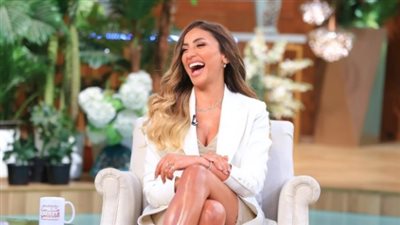  بفستان جريء.. دينا الشربيني تتصدر التريند