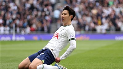 توتنهام يقرر تجديد عقد نجمه الكوري الجنوبي سون