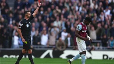 بإيقاف وغرامة.. تغليظ عقوبة محمد قدوس نجم وست هام في الدوري الإنجليزي