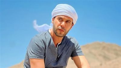 محمد امام عن صورة والده مع محمود عبدالعزيز: أنا اول مره اشوف الصوره دي.. حبيتها جدًا.. جيل العظماء