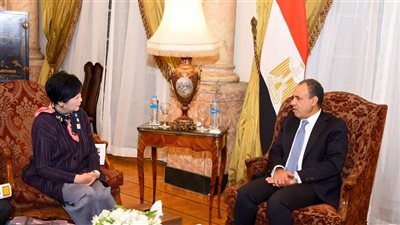 وزير الخارجية والهجرة يلتقي مع محافظة طوكيو