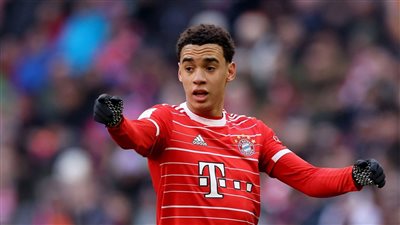 جمال موسيالا يتوج بجائزة أفضل لاعب في بايرن ميونخ خلال أكتوبر