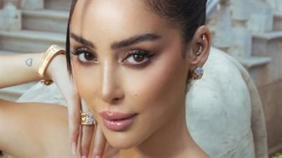  بتصميم الحمّالات مع الكورسيه الضيق في الأسفل.. بسمة بوسيل في إطلالة مميزة (صور)