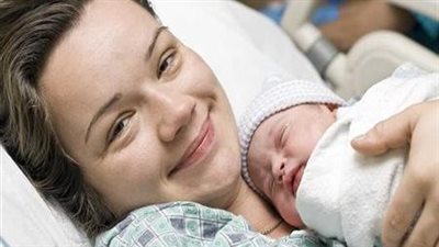 7 فيتامينات بعد الولادة مهمة للأم وطفلها