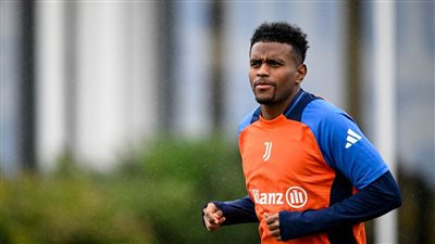 الضربة الثانية خلال أيام.. يوفنتوس يعلن إصابة كابال بالرباط الصليبي