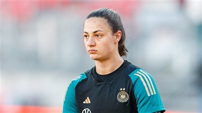 حارسة منتخب ألمانيا تعلن إصابتها بمرض السرطان