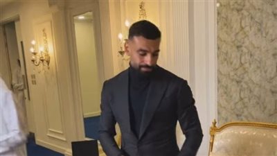 محمد صلاح في لقاء استثنائي بمعرض الشارقة للكتاب.. ويكشف الكتب التي ألهمته