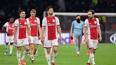 موسم كارثي.. تراجع مُخيب للبطل التاريخي أياكس أمستردام