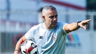 كم تبلغ مستحقات جوميز ومساعديه التي أوقفت قيد الزمالك؟