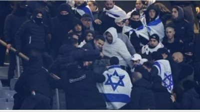 مشاجرات قوية بين جماهير فرنسا وإسرائيل فى المدرجات