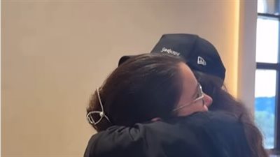 القصة الكاملة لبكاء شام الذهبي بعد زيارة بسمة بوسيل لها في عيادتها.. كيف تفاعل نجوم الفن والمشاهير؟