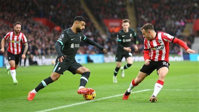 صلاح يقود ليفربول لانتزاع فوزا مثيرا من ساوثهامبتون بالدوري الإنجليزي