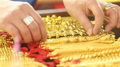 قبل اجتماع البنك المركزي.. ما هو سعر الذهب في البورصة العالمية.. عيار 21 في مصر بكام؟