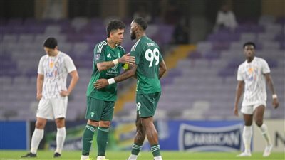 الأهلي السعودي يحقق فوزا ثمينا على العين الإماراتي ويتصدر نخبة دوري أبطال آسيا