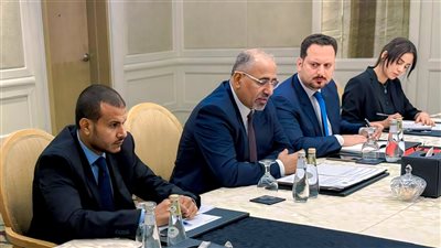 ناقش اللقاء مستجدات الأوضاع السياسية والإنسانية.. كواليس استقبال الزُبيدي للسفير الإسباني لدى بلاده (صور)