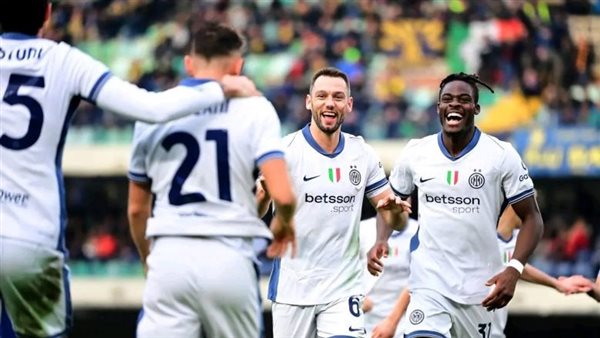 إنتر ميلان يكتسح فيرونا بخماسية وينتزع صدارة الدوري الإيطالي إنتر ميلان يكتسح فيرونا بخماسية وينتزع صدارة الدوري الإيطالي