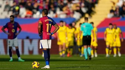 برشلونة يخسر من لاس بالماس ويمنح ريال مدريد فرصة ذهبية