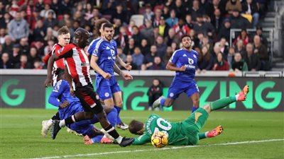 برينتفورد يقسو على ليستر سيتي بفوز كبير في الدوري الإنجليزي