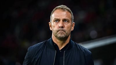 للإيقاق.. غياب هانز فليك عن مباراة برشلونة ونيوكاسل بدوري أبطال أوروبا