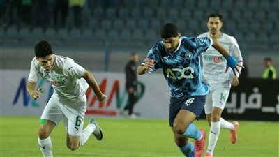 المصري يحقق فوزا ثمينا على بيراميدز ويخطف صدارة الدوري المصري