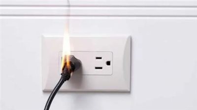  طرق تفادى التعرض للصعق الكهربائى 