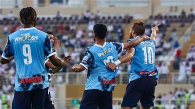 احتفلوا قبل قرار المحكمة.. بيراميدز يسحق سيراميكا بخماسية في ختام الدوري المصري