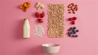 أضرار الإفراط في تناول الألياف وكيفية التخلص منها بأمان