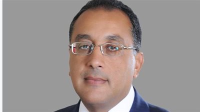 مصطفي مدبولي يصل بورسعيد لبدء جولة بعدد من المشروعات الصناعية والتنموية