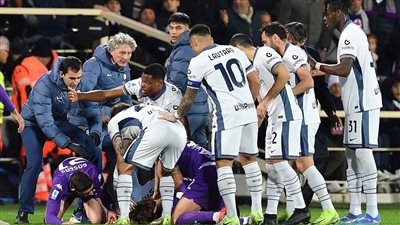 لاعب فيورنتينا يجري جراحة لتركيب جهاز تنظيم ضربات القلب