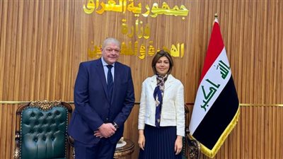 السفير المصري لدى بغداد يلتقى مع وزيرة الهجرة والمهجرين العراقية