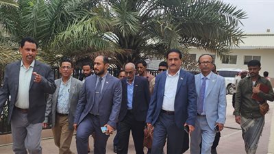 فريق التواصل وتعزيز الوعي السياسي يزور الشاعر 