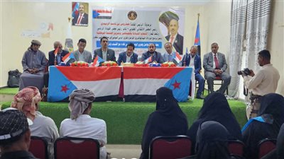 فريق التواصل وتعزيز الوعي السياسي للانتقالي الجنوبي باليمن يلتقي بقطاع الشباب والمرأة بمحافظة سقطرى (صور)