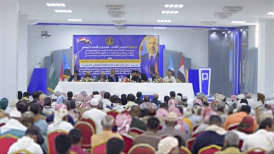 فريق التواصل وتعزيز الوعي السياسي يعقد لقاءًا موسعًا بمديرية سيئون بوادي حضرموت (صور)