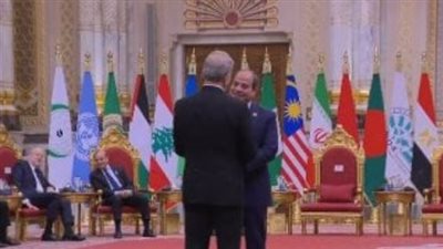 الرئيس الإيرانى يصل مقر انعقاد قمة الدول الثمانى النامية (بث مباشر)