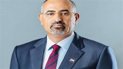  نائب رئيس مجلس القيادة الرئاسي باليمن يُعزَّي المحامي رمزي الشعيبي وإخوانه بوفاة والدتهم 