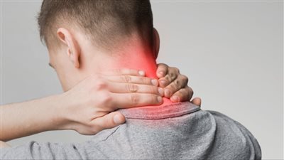 علاج التهاب مفاصل الرقبة في المنزل بـ 5 خطوات فقط